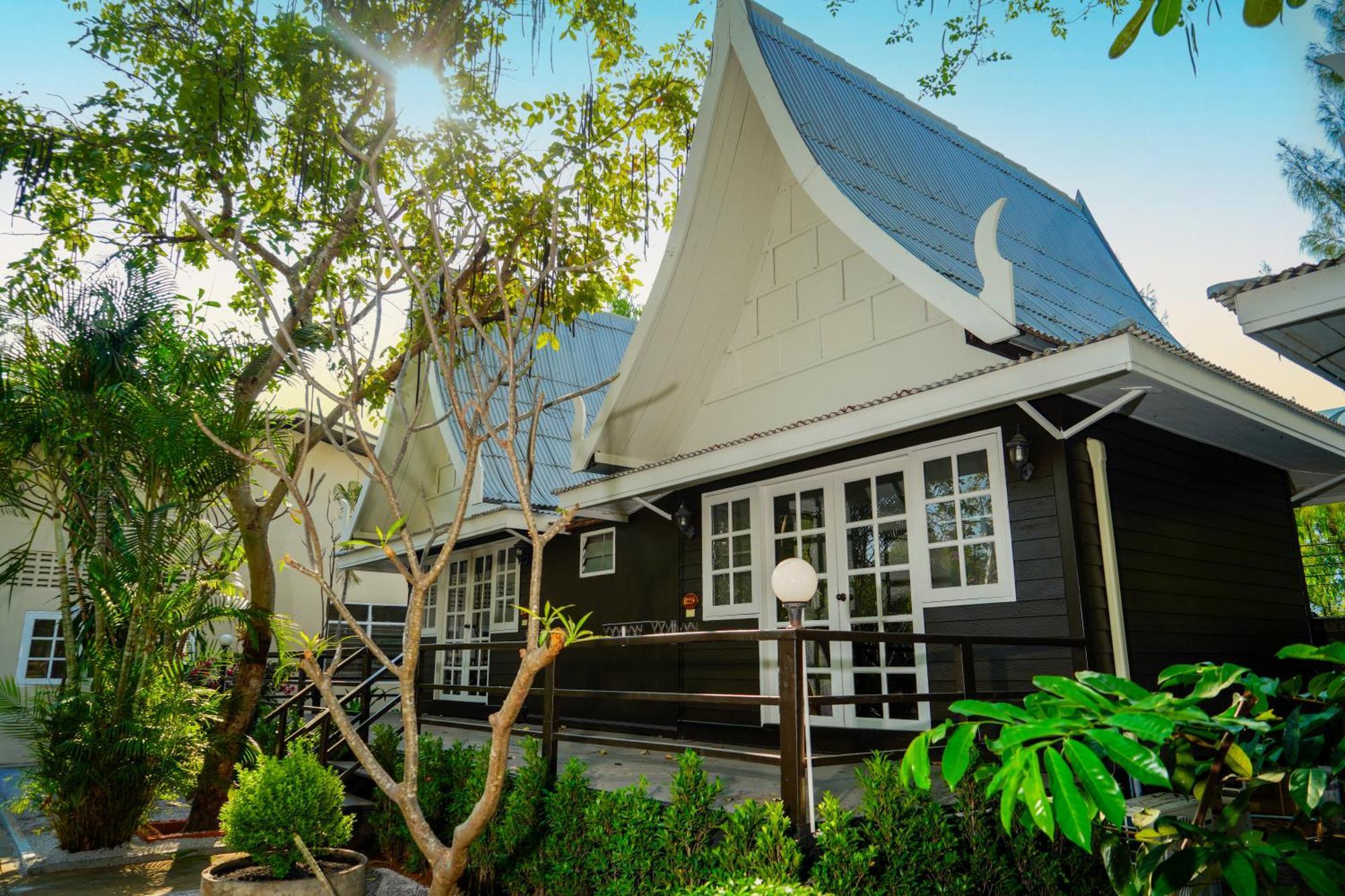 Luna Hut 渡假村 3*