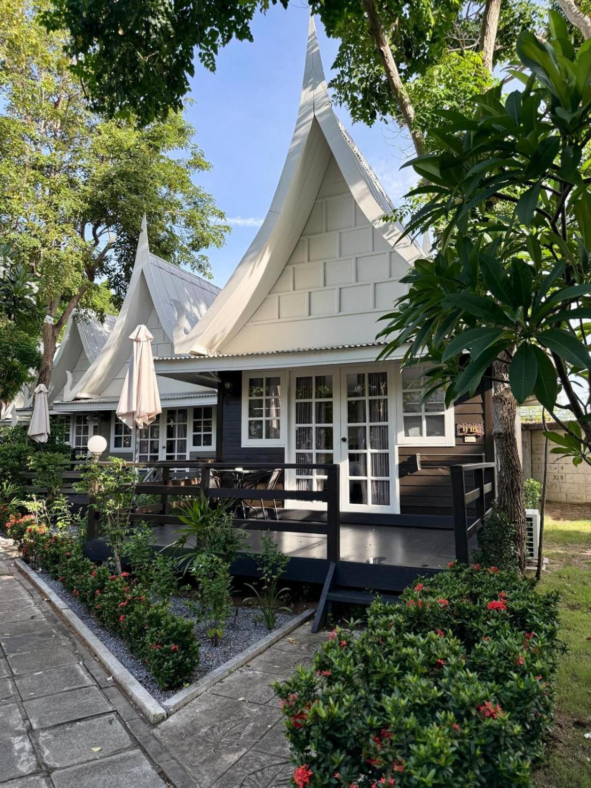 Luna Hut 华欣